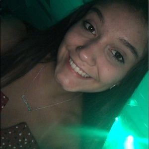 Meet your Posher, Savannah